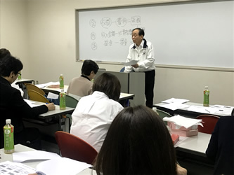 花村先生にお越し頂き、平成30年度税制改正について様々なことを教えて頂きました。